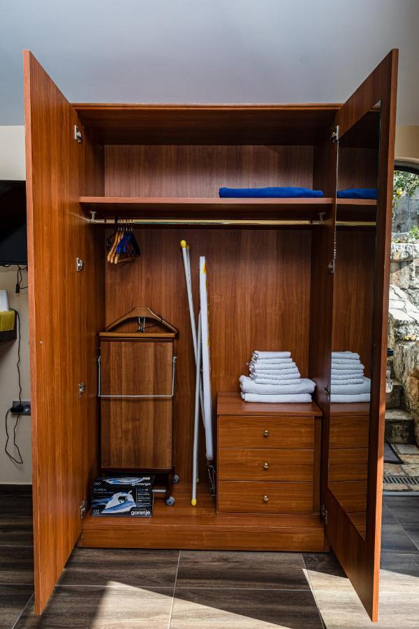 Apartmani Kamena Ruza Budva Kültér fotó