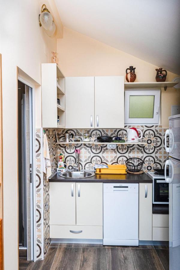 Apartmani Kamena Ruza Budva Kültér fotó